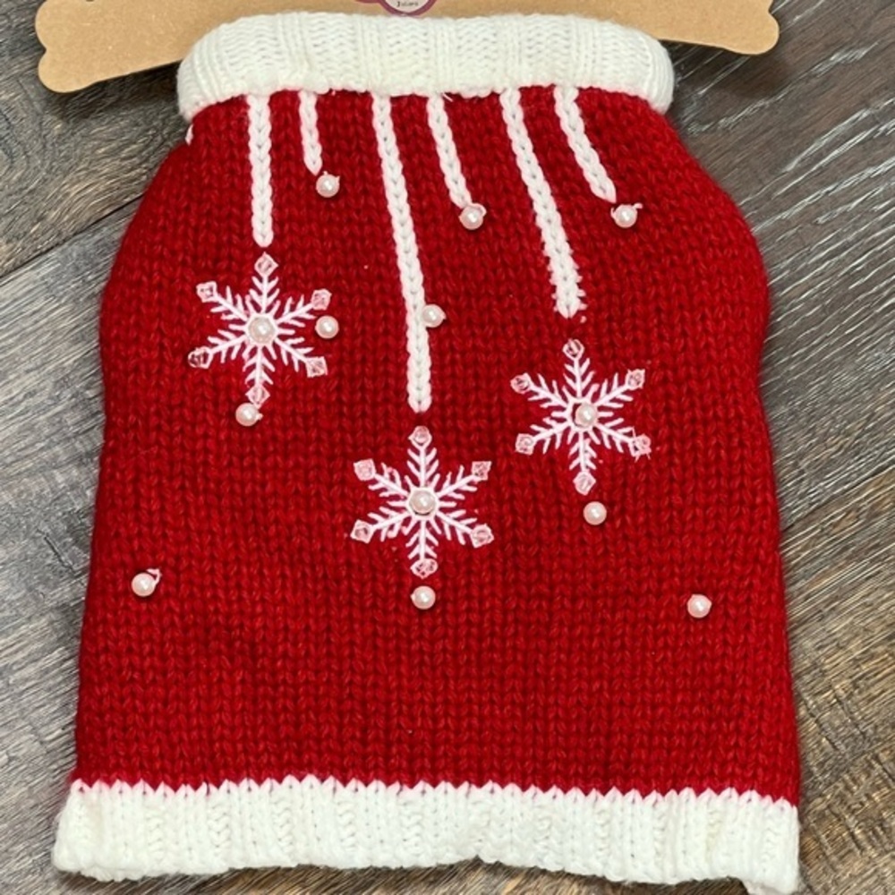 Jabara - ‘Snowflakes & Pearls’ dog sweater. SZ: Small. NWT